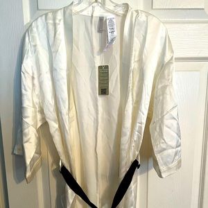 Intissimi Womens size Small/Medium silk kimono robe made in Italy